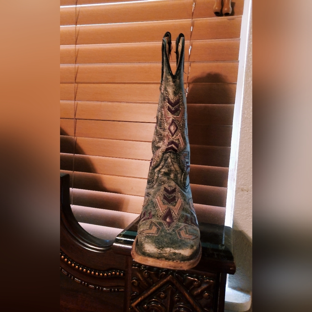 Cowboy boots - Picture 2 of 12